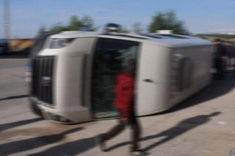 Gaziantep-Kilis karayolunda trafik kazası! 1 &ouml;l&uuml;, 12 yaralı