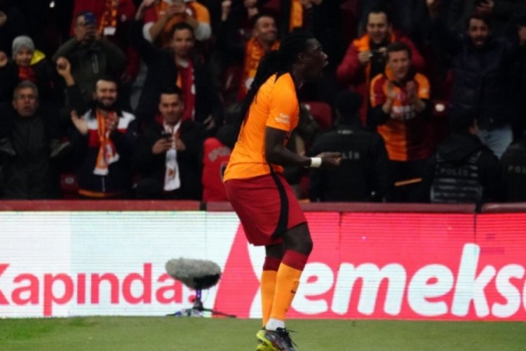 Gomis bu sezonki 9. gol&uuml;n&uuml; attı