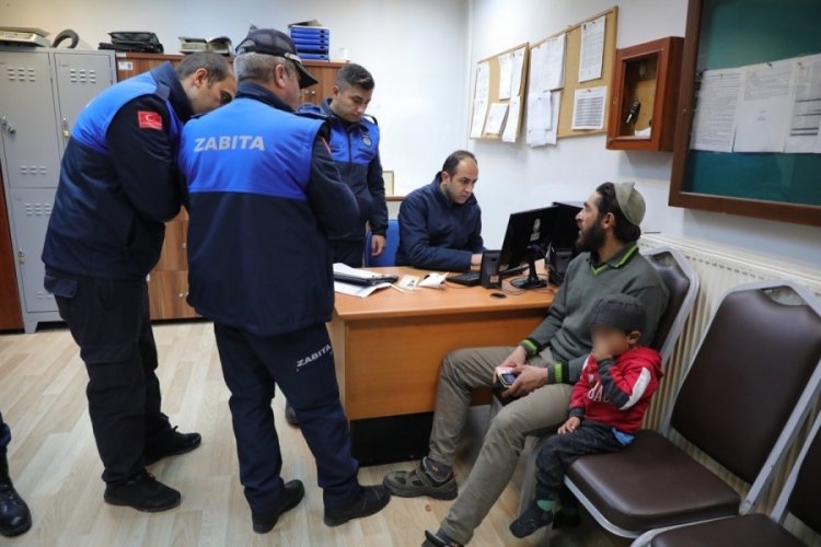 Bursa Gemlik'te zabıtadan dilenci operasyonu