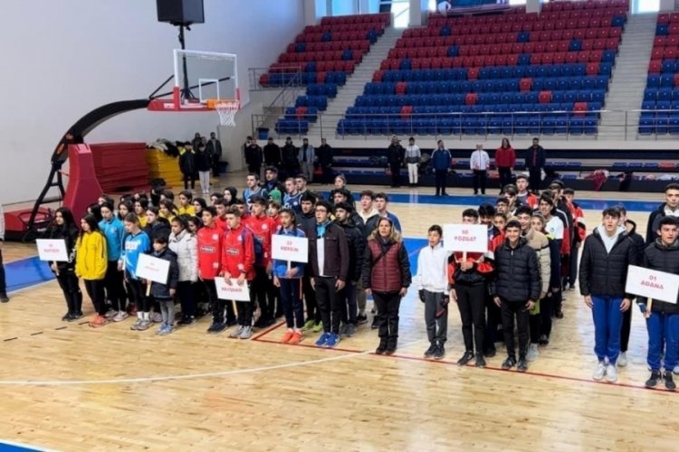 Niğde'de atletizmde 12 ilden 400 sporcu yarışacak