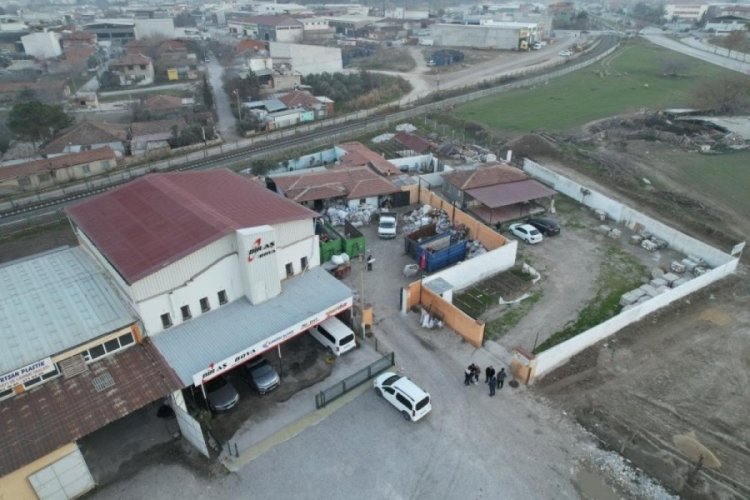 Denizli'de yaşlı kadın yıllarca arazi oyunu oynayarak kira aldı