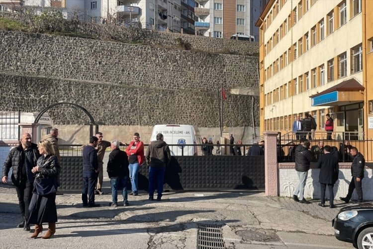 Samsun'da oğlunun kurşunuyla yaralanan kadın hayatını kaybetti
