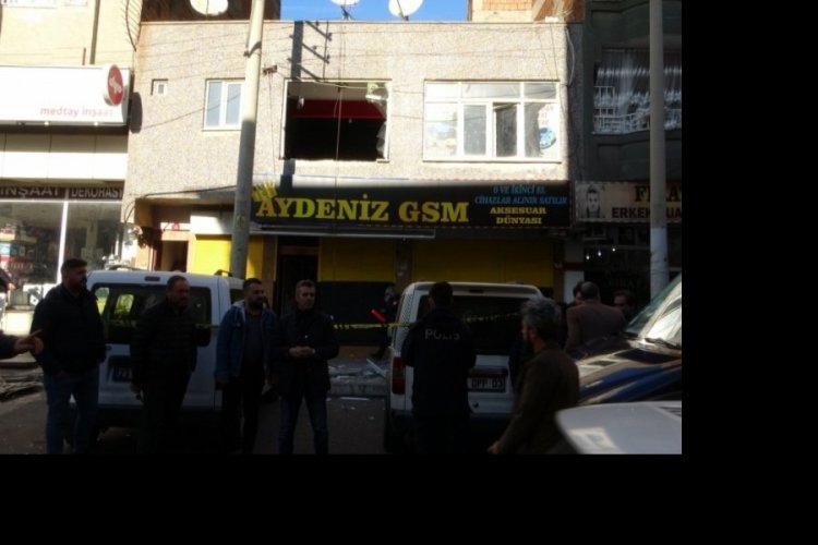 Sigara yakarken bomba gibi patladı