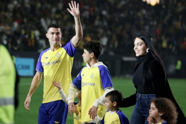 Ronaldo'nun yeni takımı Al Nassr'ın, Al Ta'i ma&ccedil;ı ertelendi