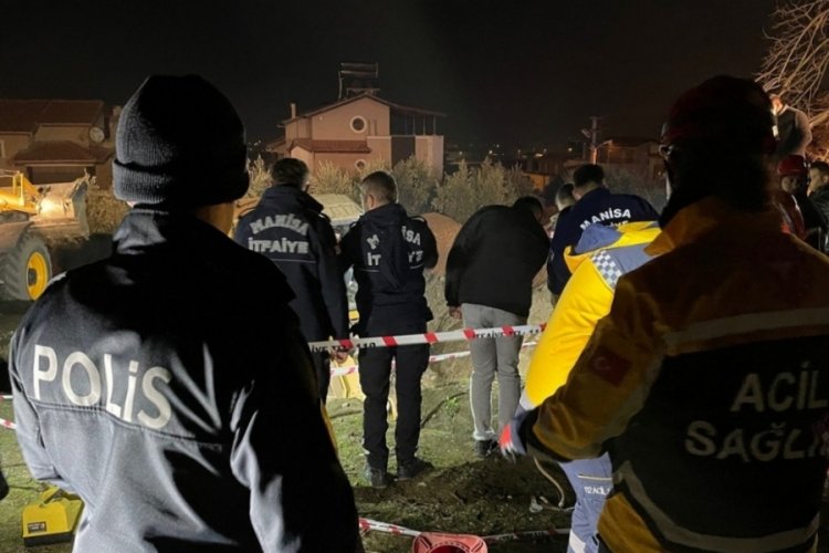 Manisa'da kuyuya d&uuml;şen baba ve oğlundan acı haber! Cansız bedenlerine ulaşıldı