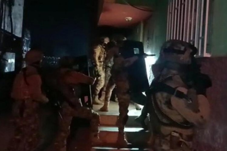 Diyarbakır'da 'Almanak' operasyonu: 22 kişi g&ouml;zaltına alındı
