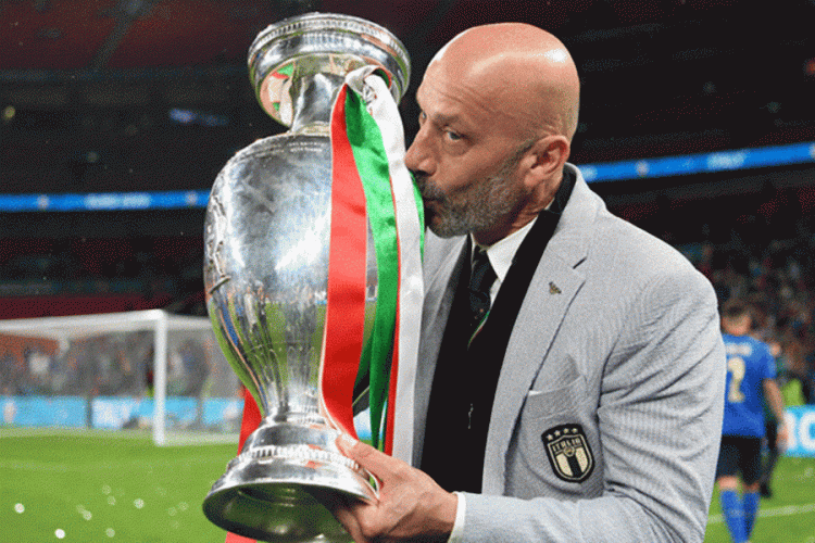 İtalyan efsanesi Gianluca Vialli yaşamınım yitirdi