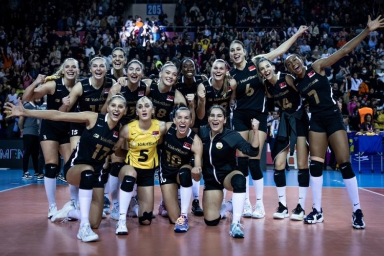 Sultanlar Ligi'nde VakıfBank, Aydın B&uuml;y&uuml;kşehir Belediyespor'u mağlup etti