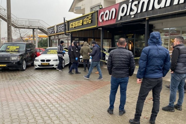 Kocaeli'nde oto galeriye silahlı saldırı!