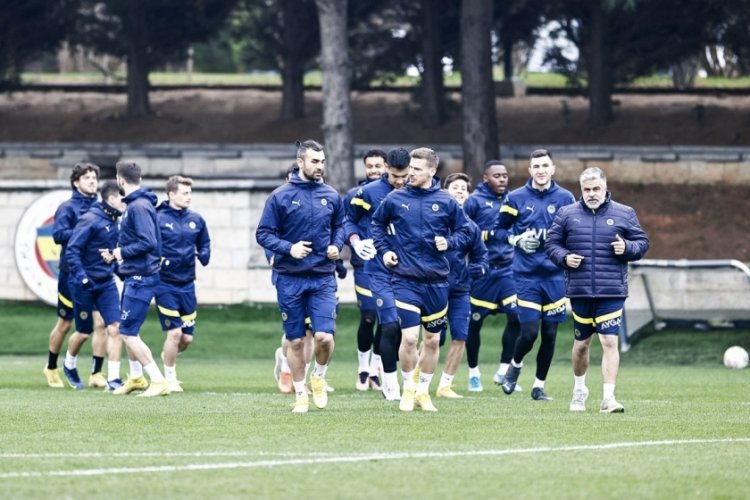 Fenerbah&ccedil;e'de derbi hazırlıkları s&uuml;r&uuml;yor