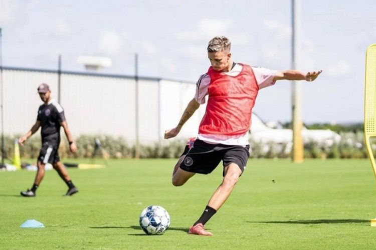 David Beckham'ın oğlu Romeo, Brentford'un B takımında!