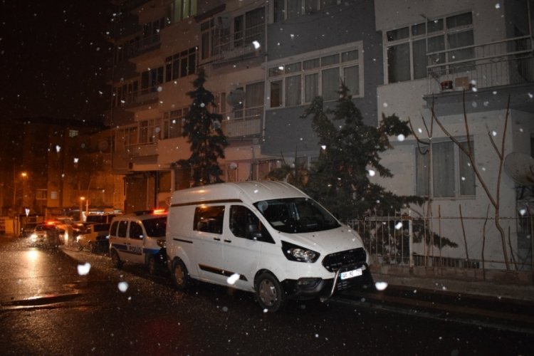 Malatya'da bir şahıs t&uuml;fekle oynarken kendini vurdu