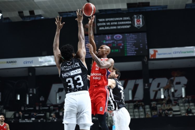 Bah&ccedil;eşehir Koleji, Beşiktaş Emlakjet'i mağlup etti
