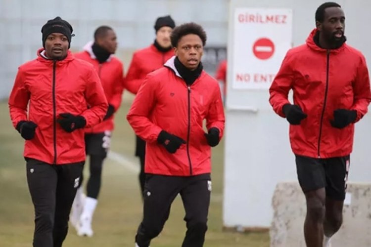 Sivasspor, Kayseri ma&ccedil;ının hazırlıklarına başladı