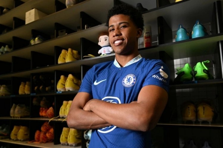 Chelsea Andrey Santos'u transfer etti