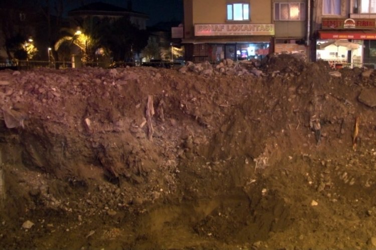 İstanbul B&uuml;y&uuml;k&ccedil;ekmece'de inşaat alanında lahit bulundu