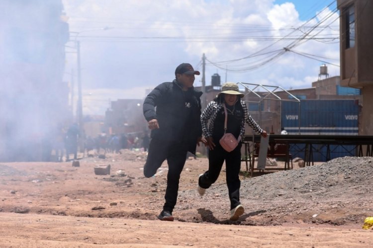 Peru'da h&uuml;k&uuml;met karşıtı protestolar yeniden ayaklandı!