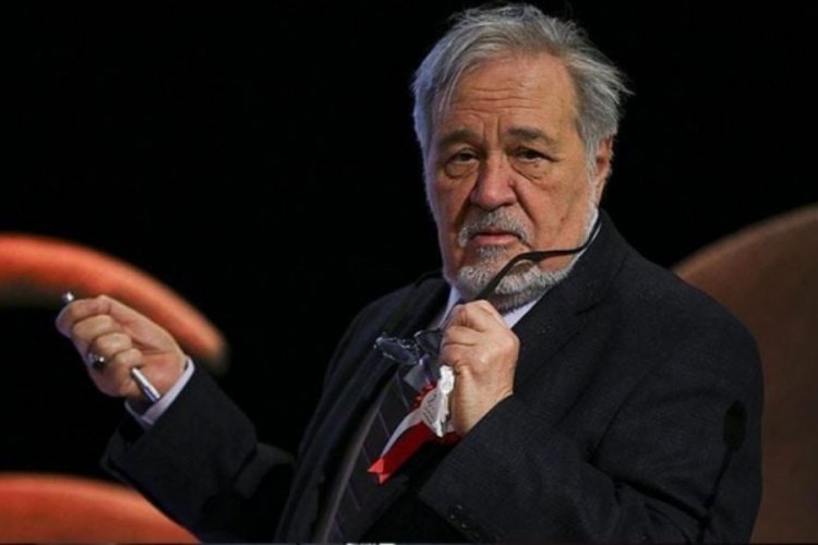 İlber Ortaylı: Siyasi yasak diye bir şey olmaz