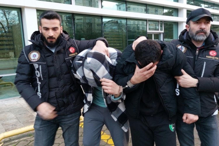 Samsun'da 5 milyon lira değerinde hapla yakalanan 2 eski uzman &ccedil;avuş tutuklandı