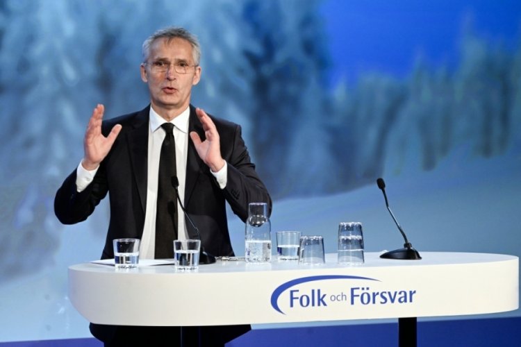 Stoltenberg: Silahlar barışa giden yoldur