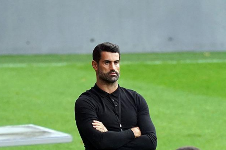 Fenerbah&ccedil;e - Galatasaray ma&ccedil;ında Volkan Demirel tezah&uuml;ratı!