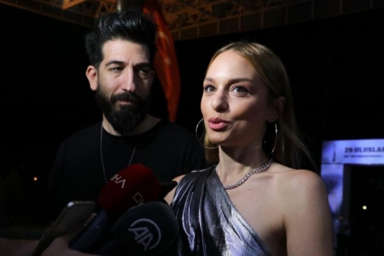 Nilperi Şahinkaya: Ailem evlenmemi istemiyor