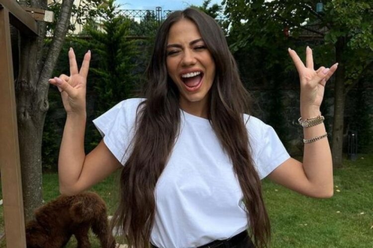 Demet &Ouml;zdemir'in doğal hali