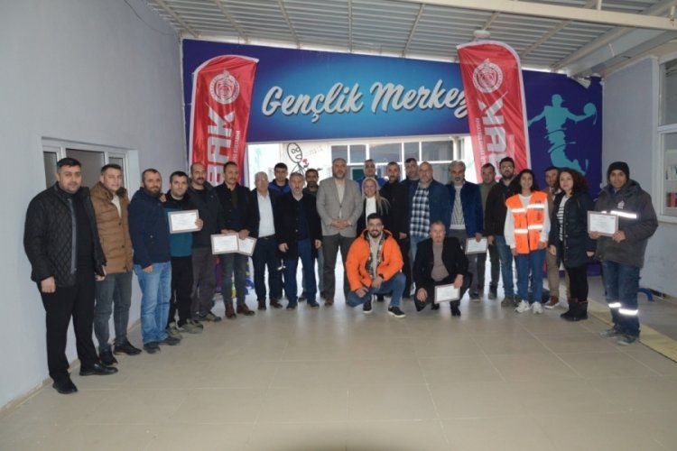 Bursa Orhangazi'de OBAK g&ouml;n&uuml;ll&uuml;leri sertifika aldı