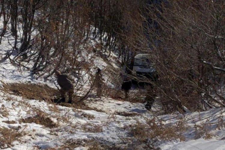 Siirt'te minib&uuml;s şarampole yuvarlandı: Yaralılar var