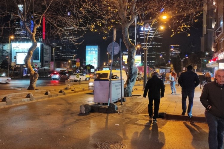 İstanbul Kağıthane'de motosikletli saldırgan dehşeti: 1 &ouml;l&uuml;, 2 yaralı