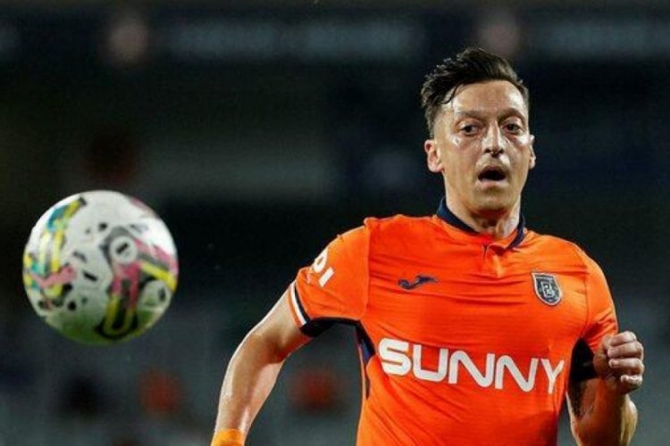Mesut &Ouml;zil'e s&uuml;rpriz talip!