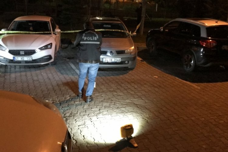 Akrabasını 7 kurşunla &ouml;ld&uuml;ren ş&uuml;pheli adliyede