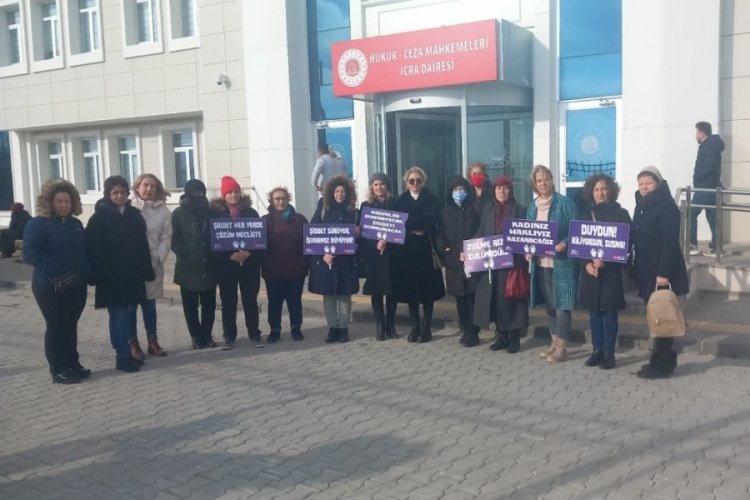 CHP Kadın Kollarından kadına şiddete Orhangazi'den tepki!