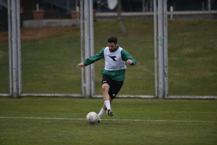 Bursaspor antremanda h&uuml;cum &ccedil;alıştı