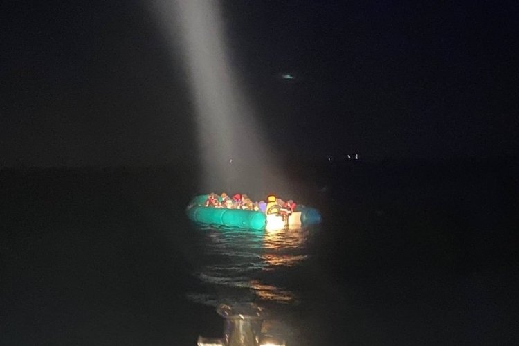 İzmir'de 29 g&ouml;&ccedil;men kurtarıldı