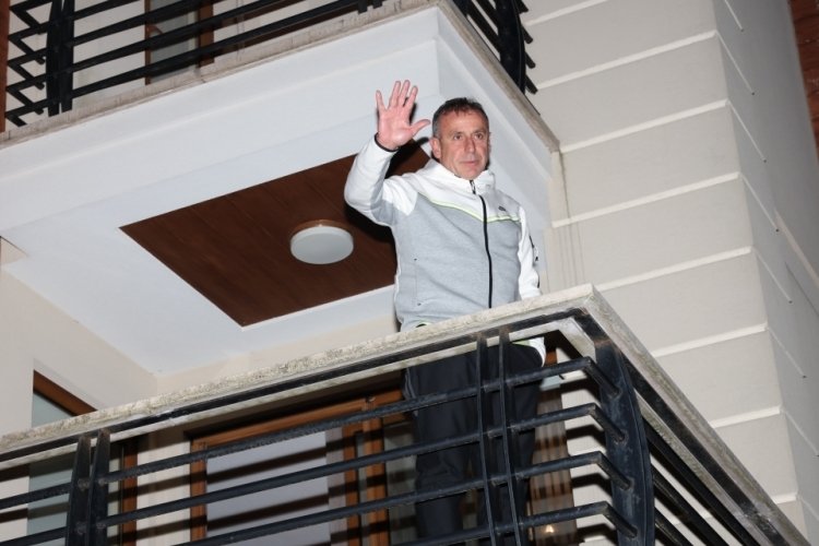 Trabzonspor taraftarından teknik direkt&ouml;r Abdullah Avcı'ya destek