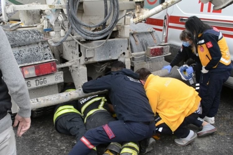 Tekirdağ'da trafik kazası! Mikserin altında kaldı, kurtarılamadı