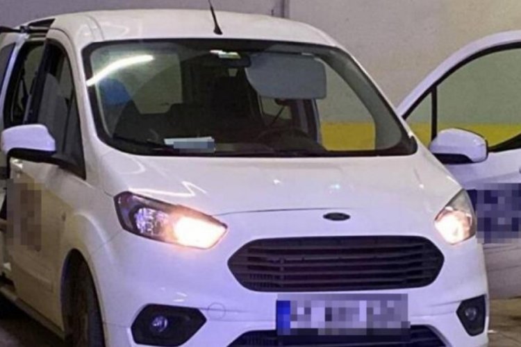 Otopark'ta boğazından kesilmiş halde bulundu