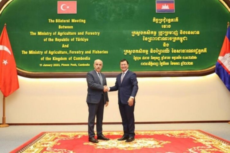 Bakan Kirişci, resmi temaslarda bulunmak &uuml;zere Kambo&ccedil;ya'da