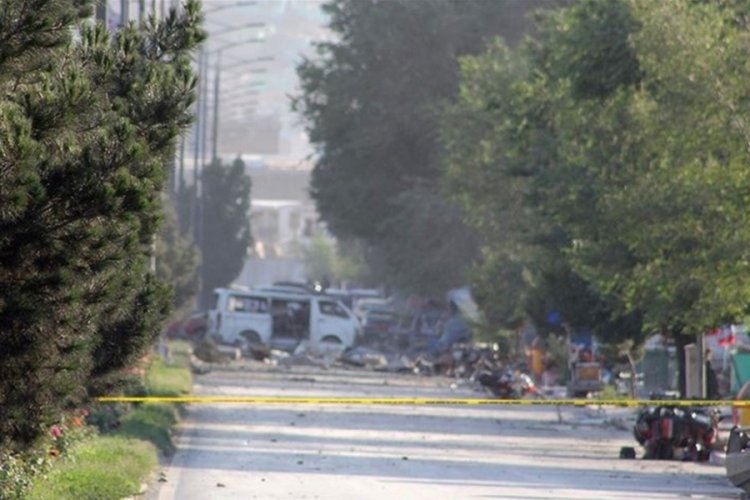 Kabil'de Dışişleri Bakanlığı &ouml;n&uuml;nde şiddetli patlama: &Ouml;l&uuml;ler var