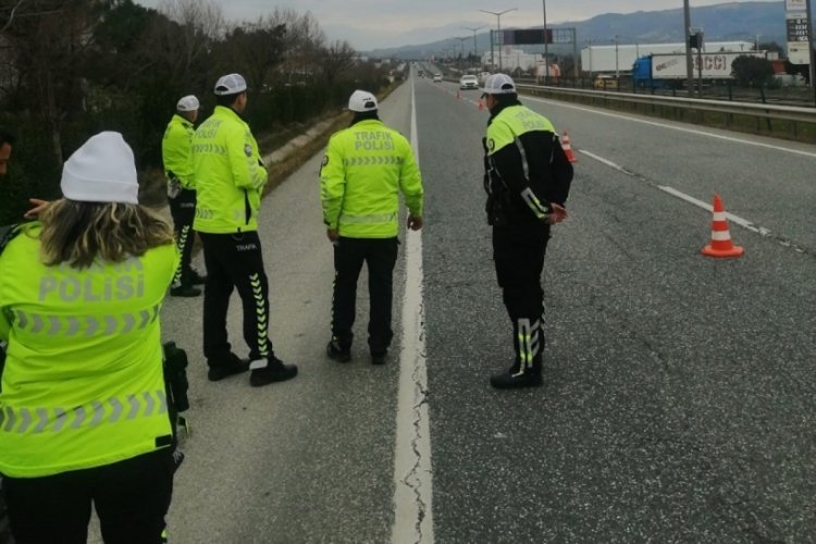Bursa Orhangazi'de trafik polislerinden radar uygulaması