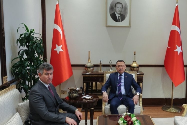 Cumhurbaşkanı Yardımcısı Oktay, Lefkoşa B&uuml;y&uuml;kel&ccedil;isi Feyzioğlu'nu ağırladı