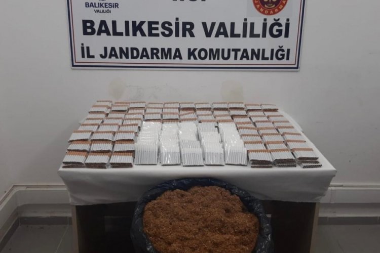 Balıkesir Ayvalık'ta jandarmadan ka&ccedil;ak t&uuml;t&uuml;n operasyonu
