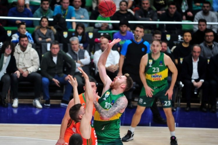 Frutti Extra Bursaspor evinde  Cedevita Olimpija'yı yendi