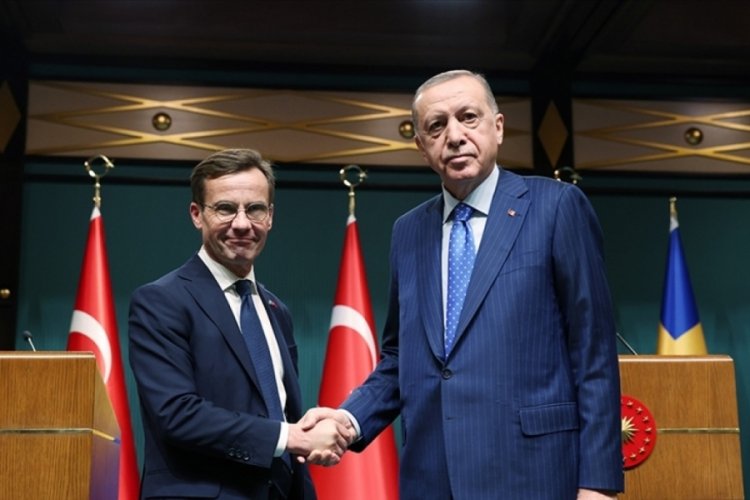 İsve&ccedil; Başbakanı'ndan T&uuml;rkiye a&ccedil;ıklaması