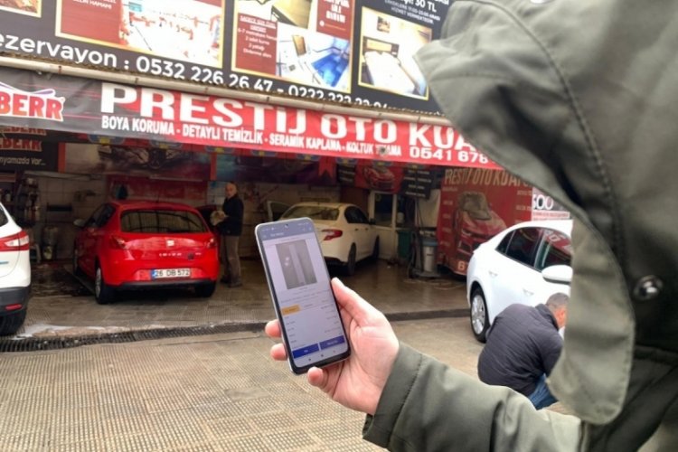 Başkasına ait telefonu sattı!