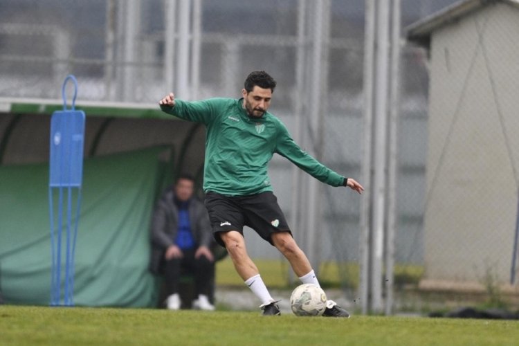 Bursaspor devre arası &ccedil;alışmalarına devam etti