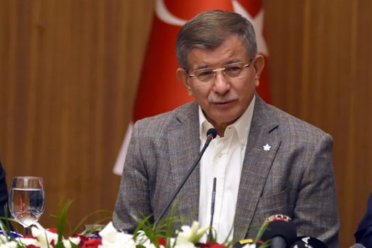 Davutoğlu: Biz &ccedil;ıkalım masadan o zaman