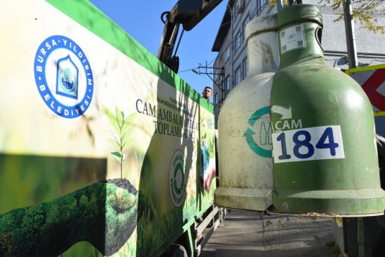 Bursa Yıldırım'da 4 bin 350 ton atık cam geri d&ouml;n&uuml;şt&uuml;r&uuml;ld&uuml;