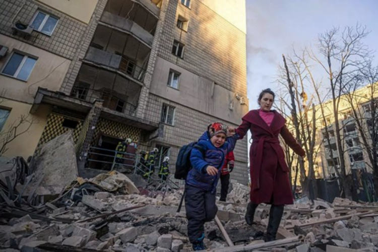 Kiev'de 'sığınaklarda kalın' uyarısı yapıldı